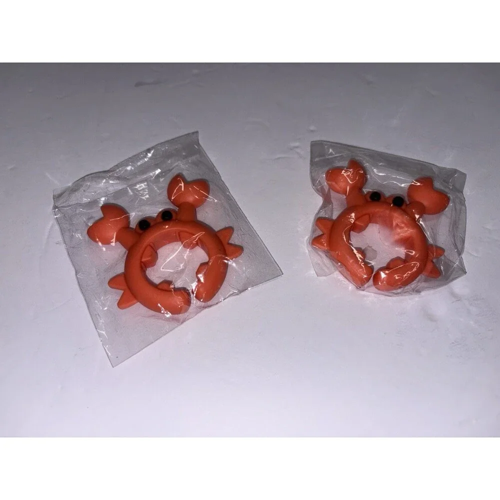 Set Of 2 Silicone Crab-Shaped Kitchen Utensil Holders